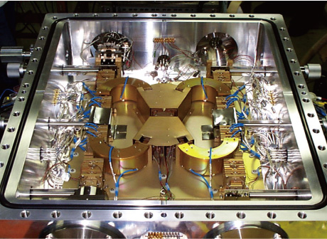 Multi-turn Time-of-Flight Mass Spectrometer 'MULTUM Linear plus'